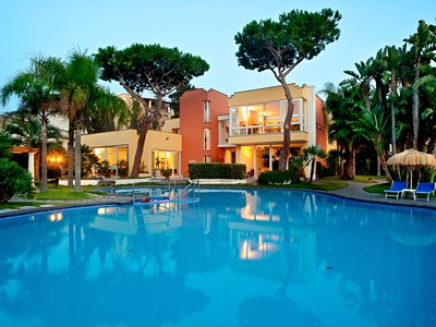 Hotel La Reginella s bazénem